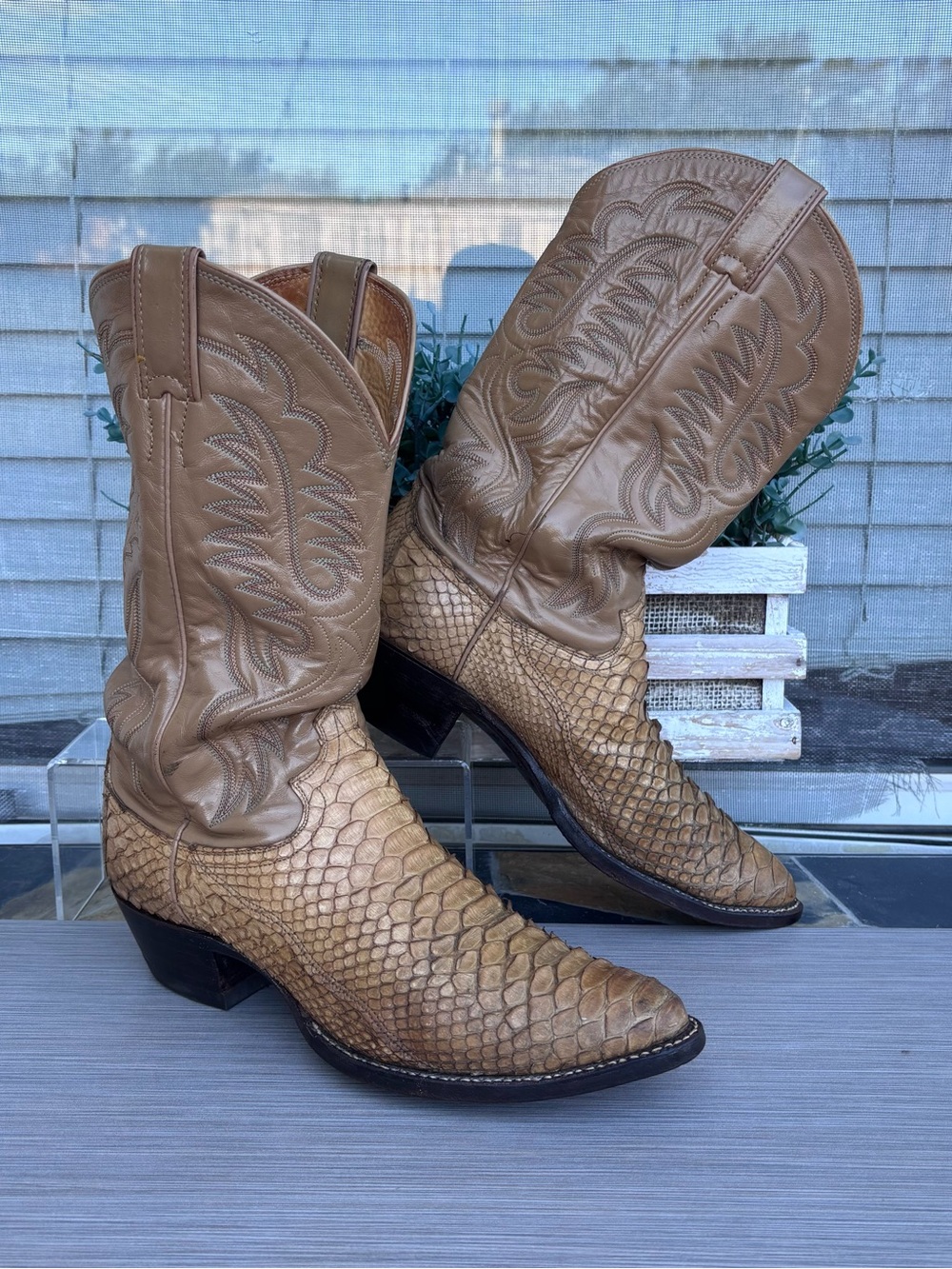 Vntg. JUSTIN Python Snakeskin Boots